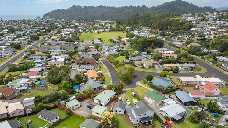 106 Waverley Place Whangamata_1