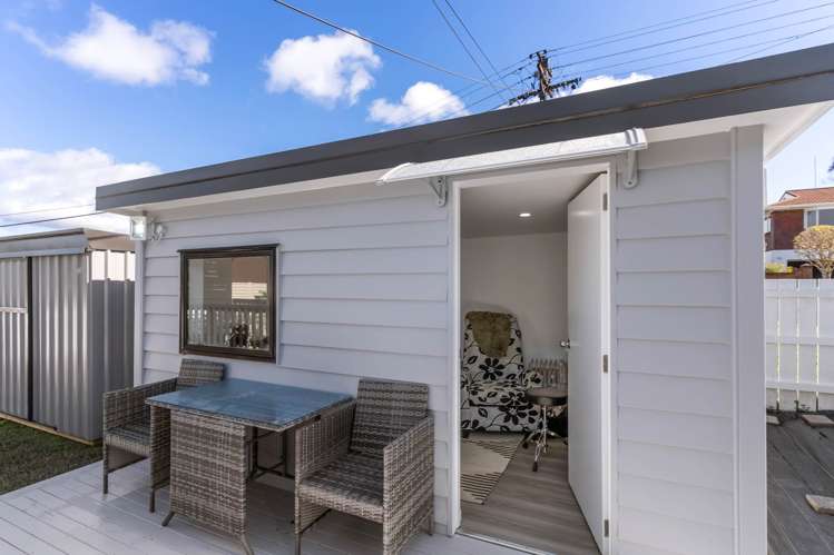 62 Savoy Road Glen Eden_15