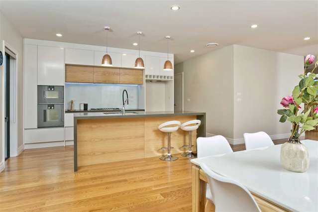 7a Heathcote Road Castor Bay_1