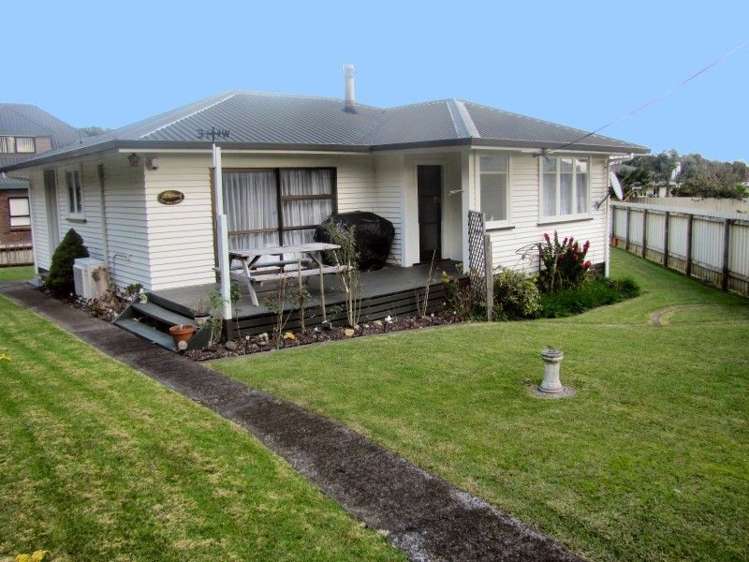 100 Laurie Lane Thames_0