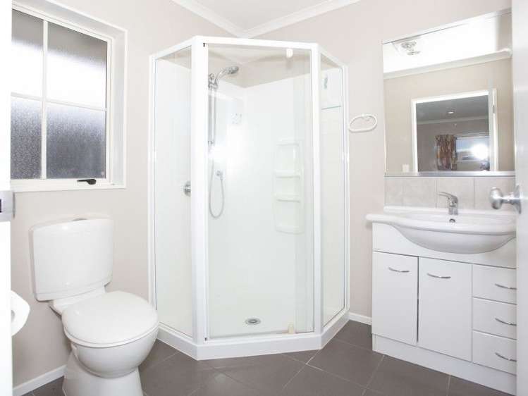 151 Pacific Drive Fitzherbert_14