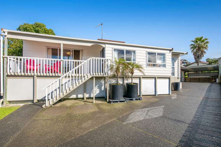 11 Fairway Avenue Red Beach_27