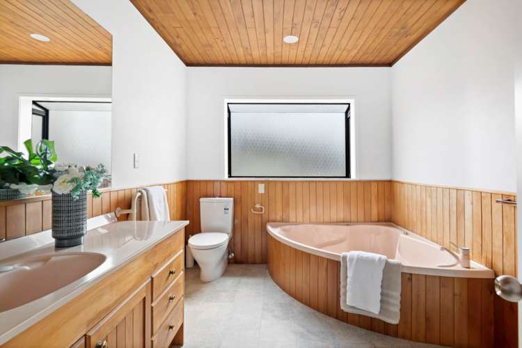 2/69d Kowhai Road Mairangi Bay_19