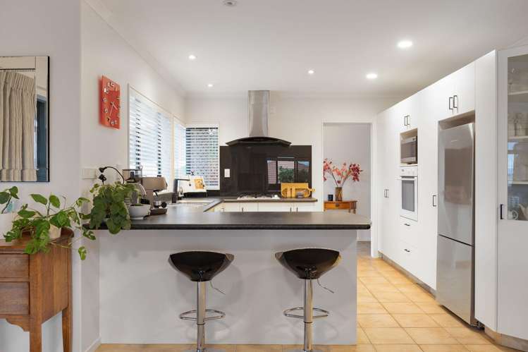 8 Apex Way Ohauiti_6