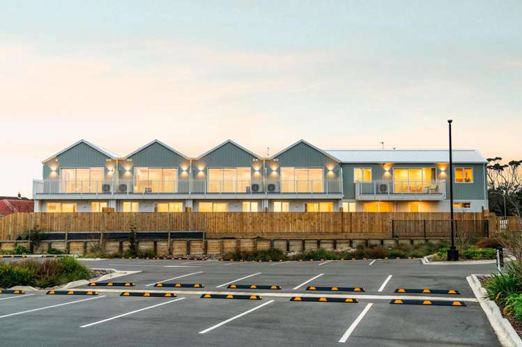 1 & 2/118 Links Avenue Mount Maunganui_4