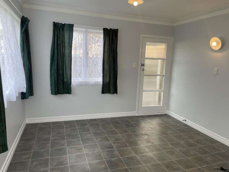 2/16 Beatty Street 10057_6