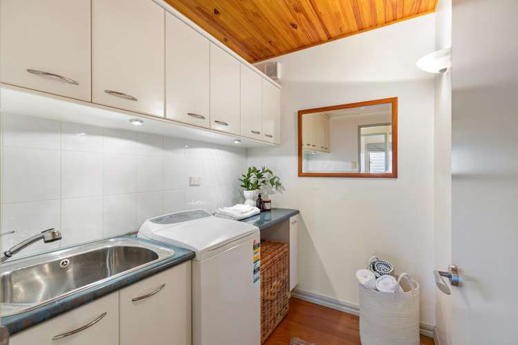 2/145 Victoria Road Devonport_19