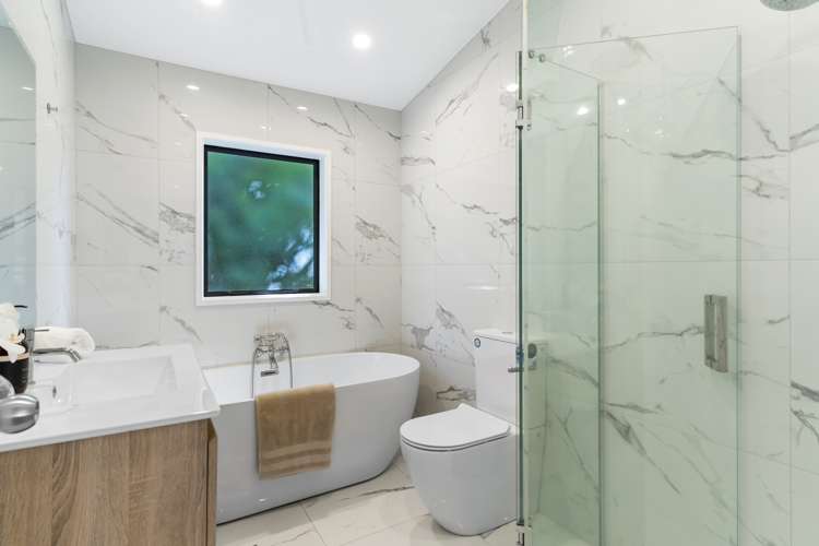 93a Fairclough Road Beach Haven_14