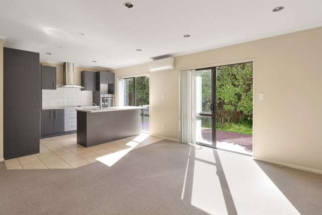 89 Kirton Drive Riverstone Terraces_1