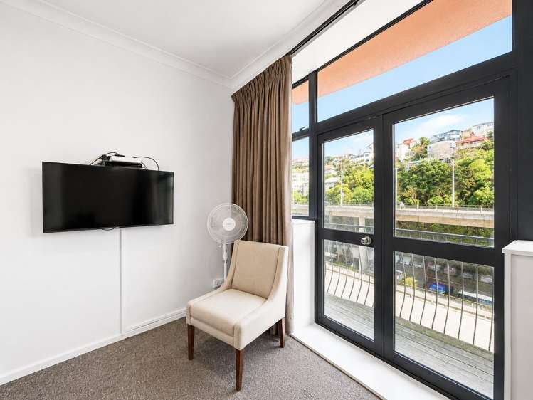  3B/120 The Terrace Wellington Central_11