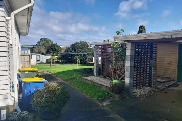 72 Sylvan Crescent Te Atatu South_3