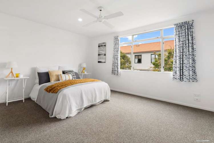 29/14 Ambrico Place New Lynn_13