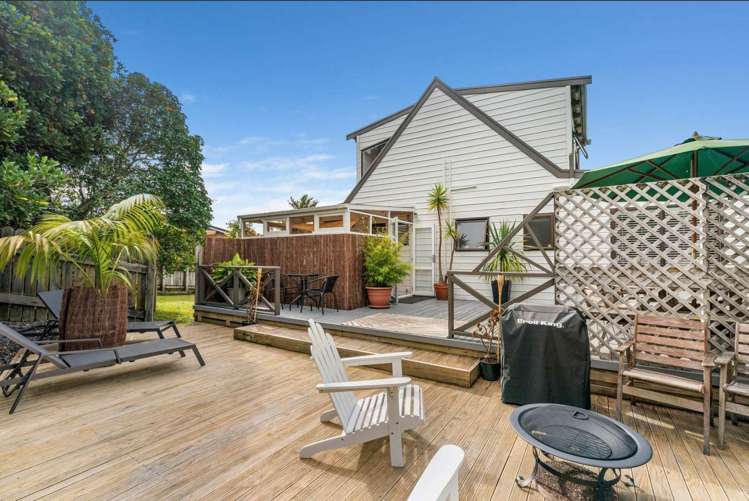 38 Thorburn Avenue Red Beach_10