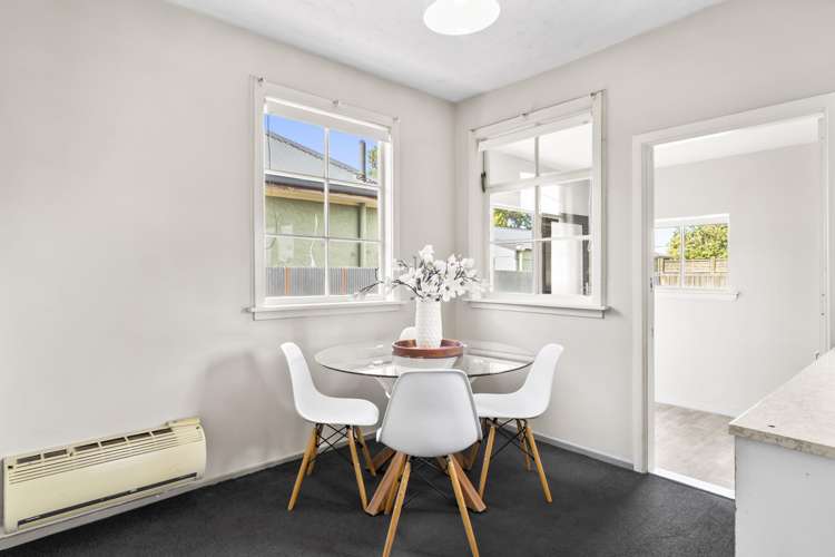 66 Bassett Street Burwood_10