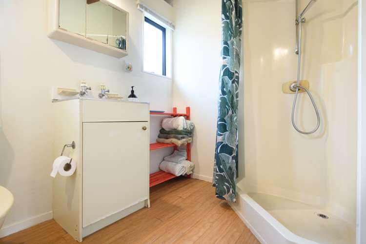 5 Erangi Place Bethells Beach_12