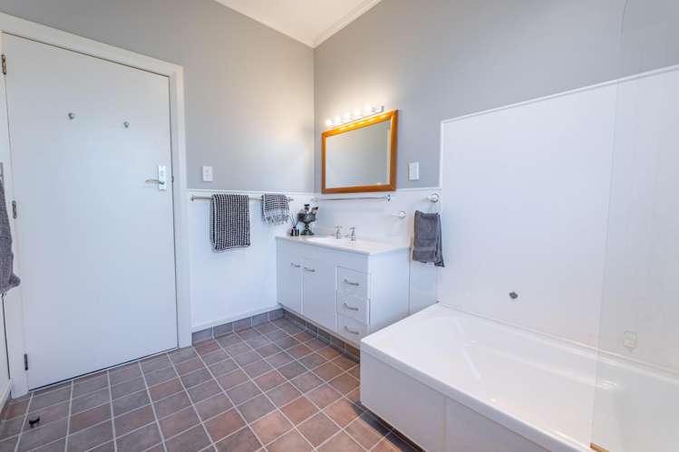 78 Otipua Road Kensington_13