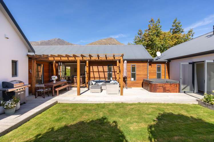 2 Bridesdale Drive Lake Hayes Estate_10