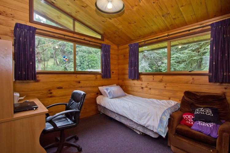 12 Ngahere Street Stokes Valley_15