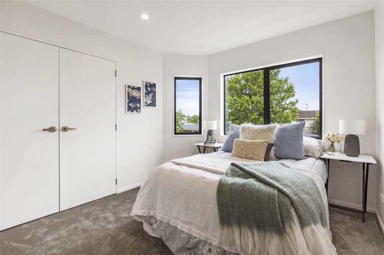 17b Stanniland Street Sunnyhills_13