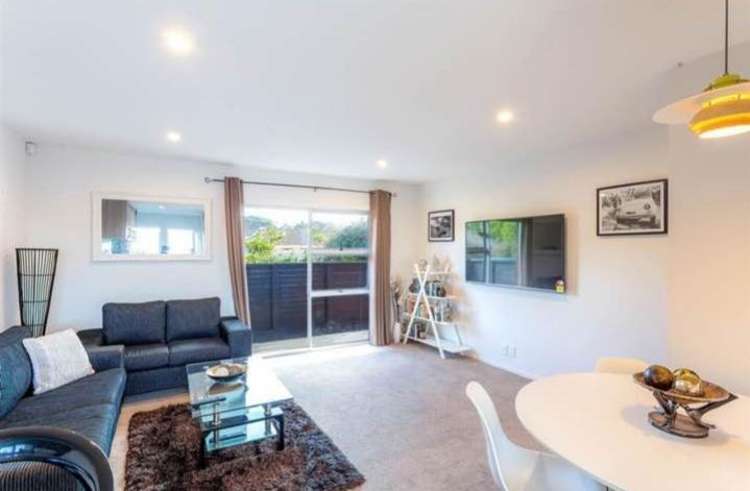 2/40 Miro Street New Lynn_10