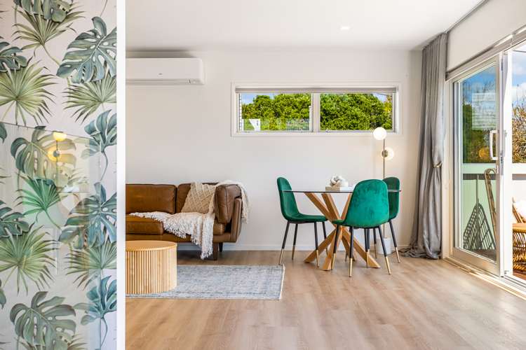 27a Beach Road Manly_9