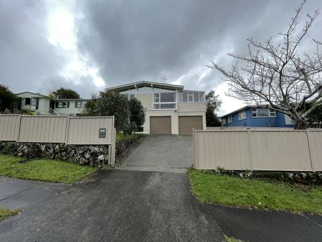 9 Ellesmere Crescent Pakuranga Heights_1