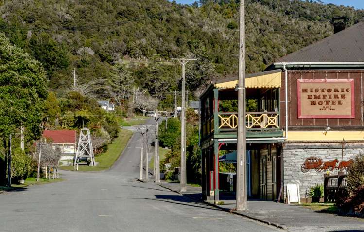 7 Gay Street Ross_12