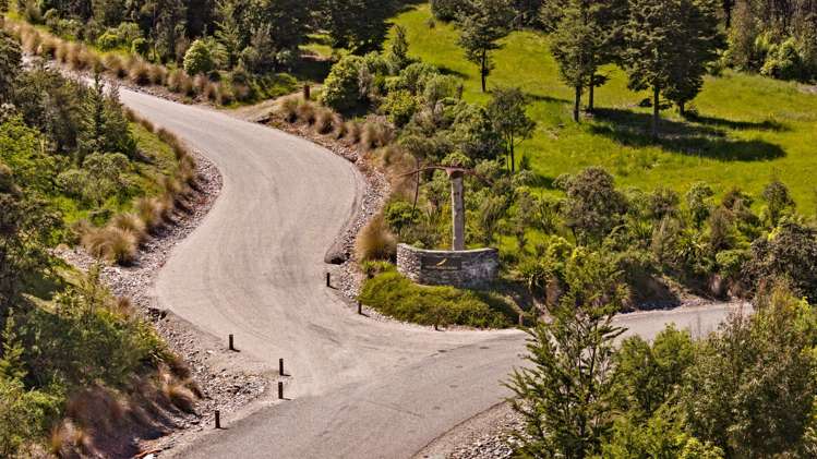 19 Haast Eagle Road Bobs Cove_17