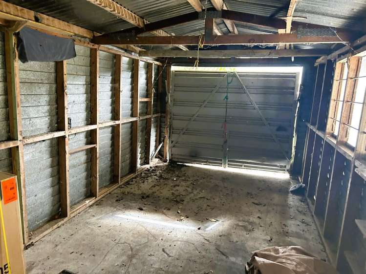 5A Lysander Crescent Beach Haven_7