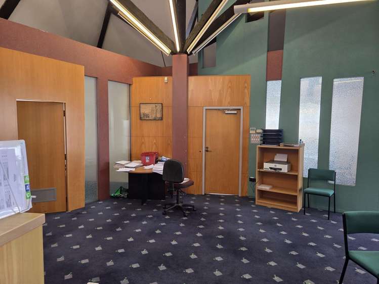 323 Broadway Stratford_10