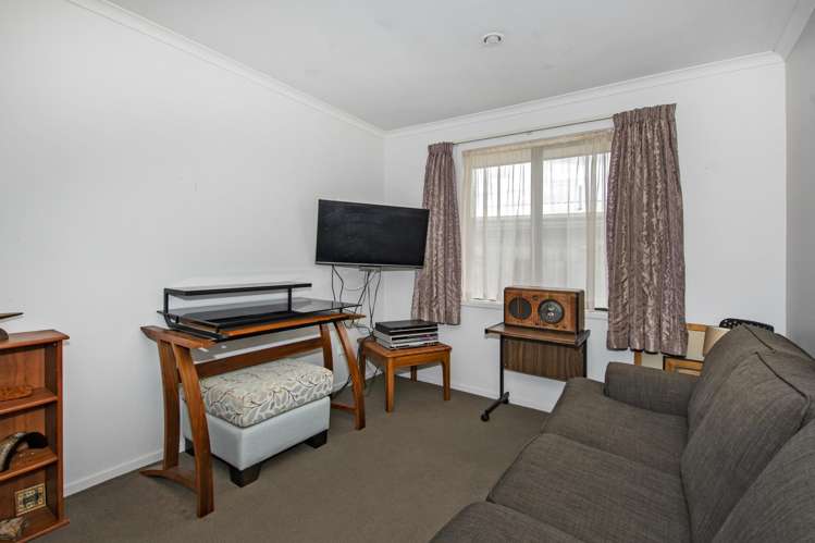 21 Ocean View Rise Ruakaka_5