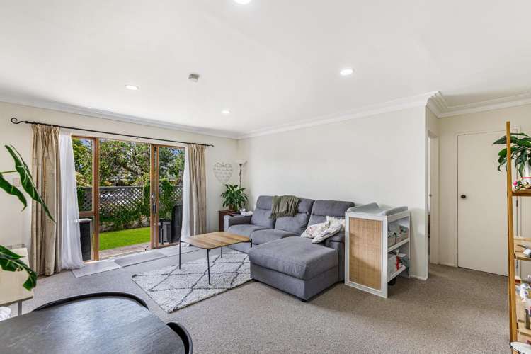 2/1 Akehurst Avenue New Lynn_6