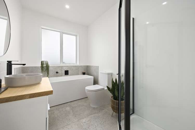 60 Argent Lane Wainui_15