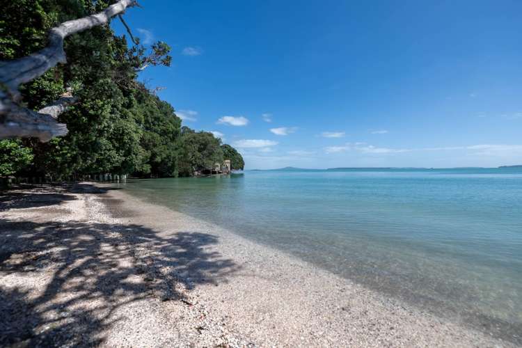 24 Pohutukawa Road Beachlands_31