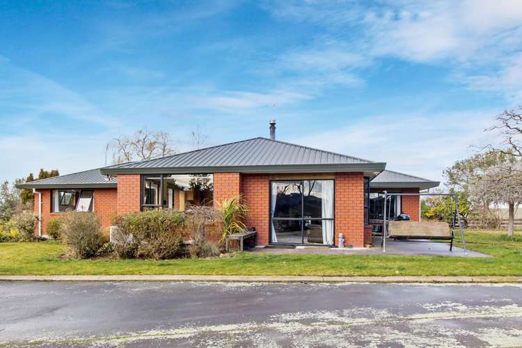 141 Gordons Valley Road Maungati_15