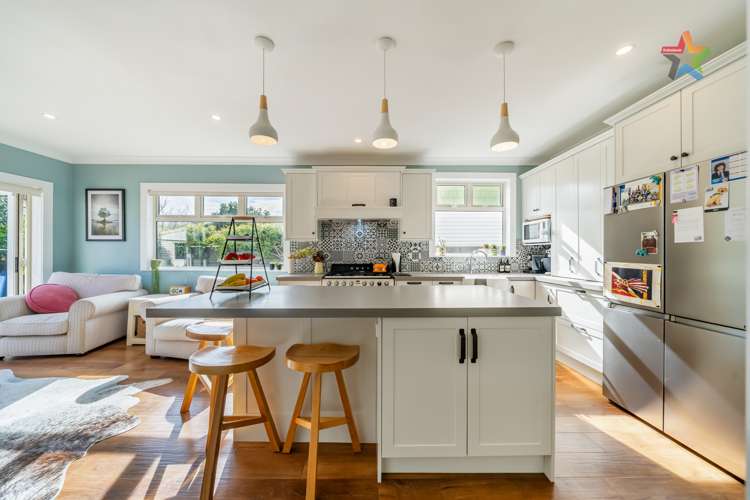 18 Riddiford Street Woburn_6