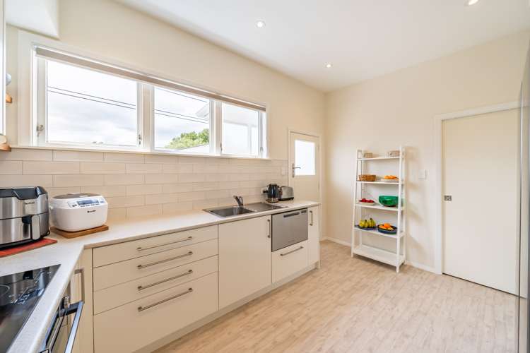 70 Queens Grove Lower Hutt_11