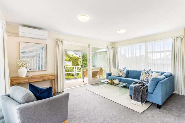 4/240 Hurstmere Road Takapuna_2