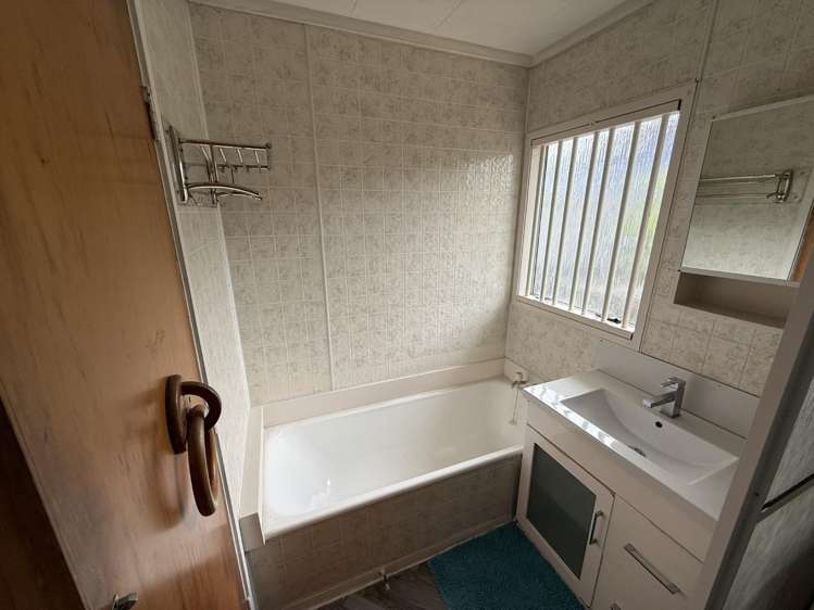 190 Universal Drive Henderson_7