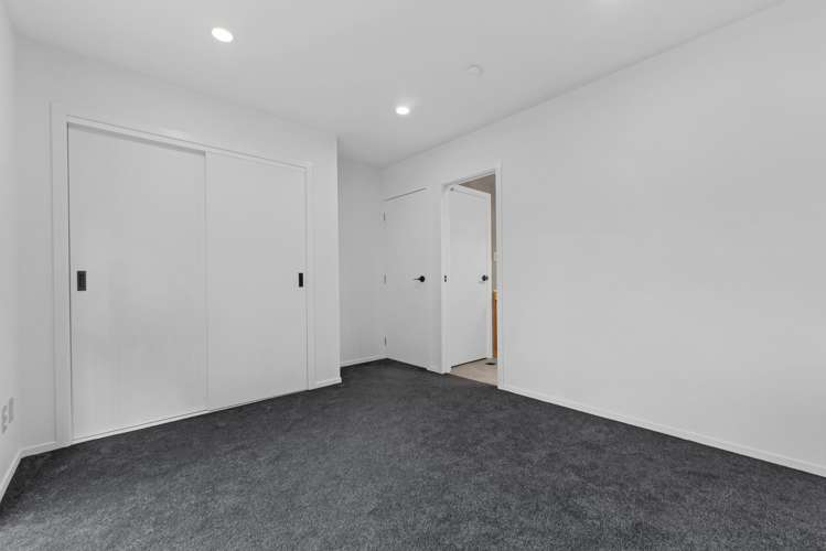 4/128 Vodanovich Road Te Atatu South_5