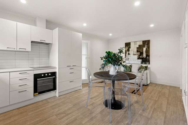 6/37 Middle Road Havelock North_1