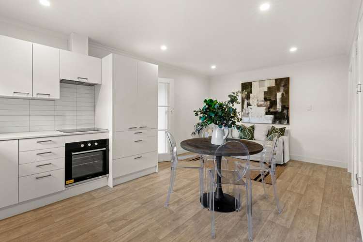 6/37 Middle Road Havelock North_1