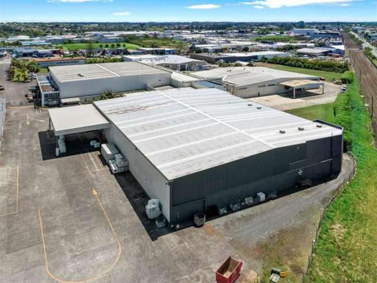 32 & 38-44 Bruce McLaren Road Henderson_2