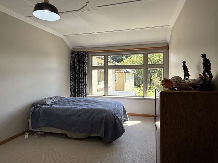 68 Allan Road Otautau_11