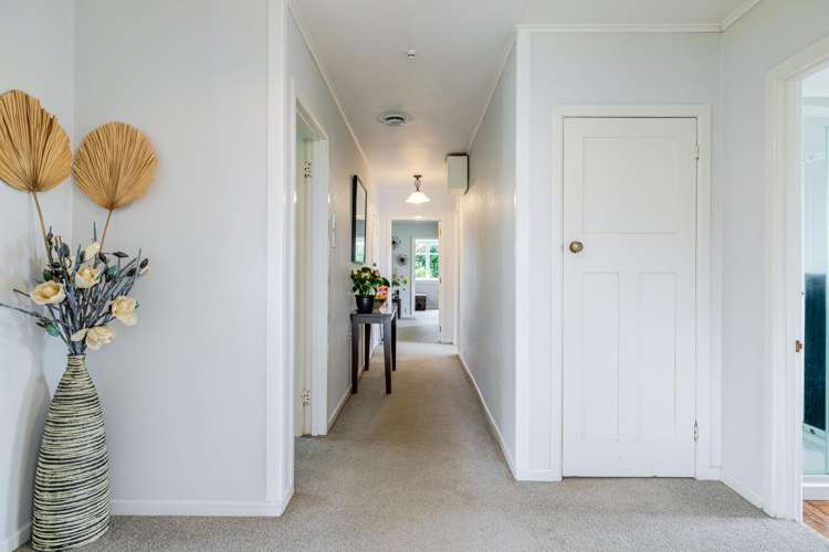 1032 Kimbolton Road Feilding_16