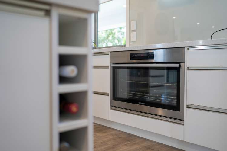 17 Henry Bell Close Leamington_8