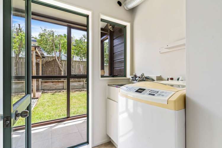 1/12 Kells Place Botany Downs_18