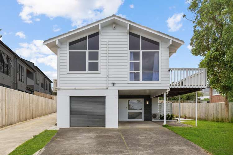 8 Portadown Avenue Pakuranga Heights_26