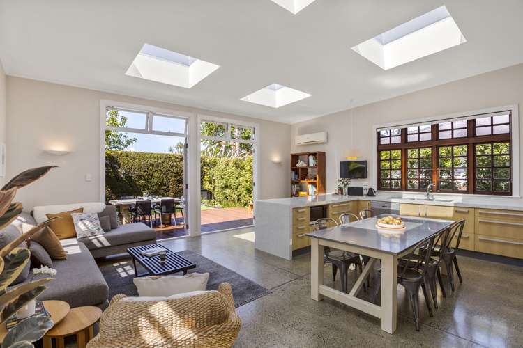 37 Abbotsford Terrace Devonport_2