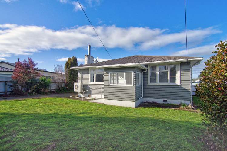 226 High Street North Carterton_18